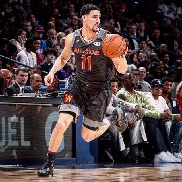 随着职业联 随着职业联