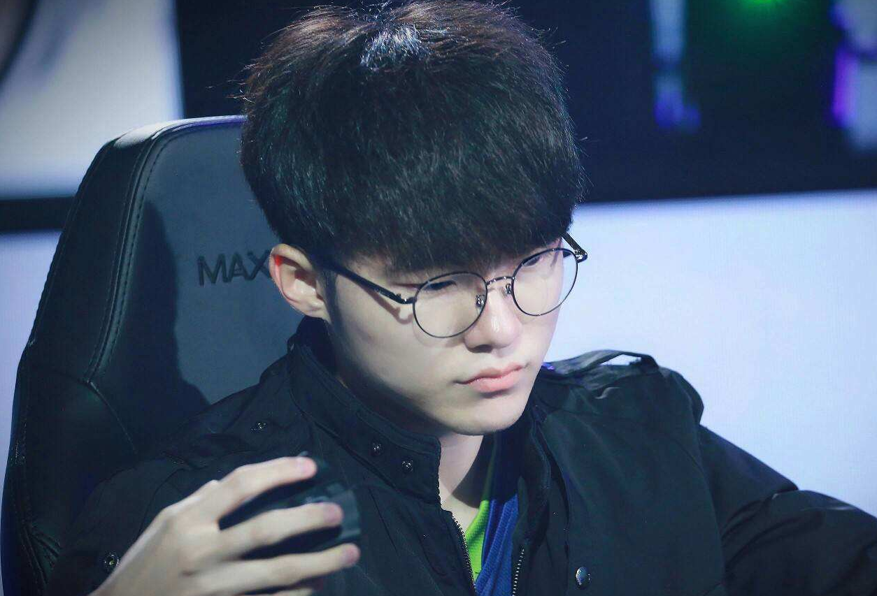 再以直线终
